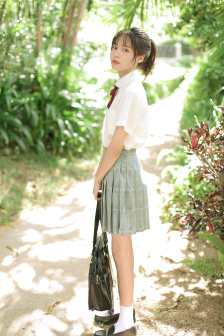 瑜伽女老师